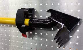 Bracket - 3/4? to 2? grip range - black